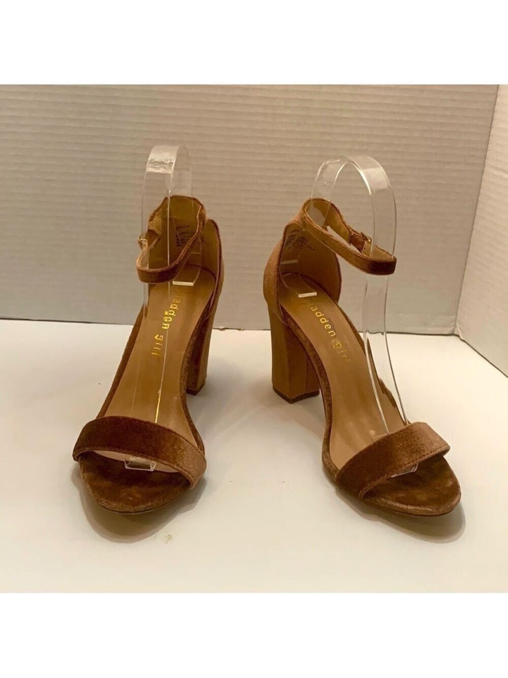 Madden Girl Bella Rose Colored Block Heel Sandals - Size 6
